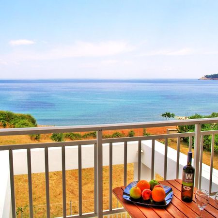 Maranton Beach Hotel Kinira Esterno foto