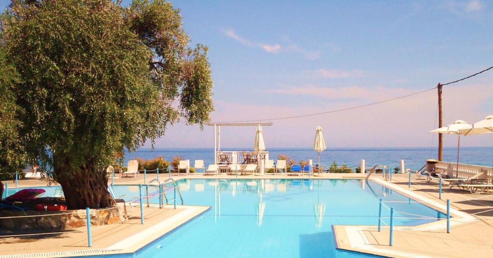 Maranton Beach Hotel Kinira Esterno foto