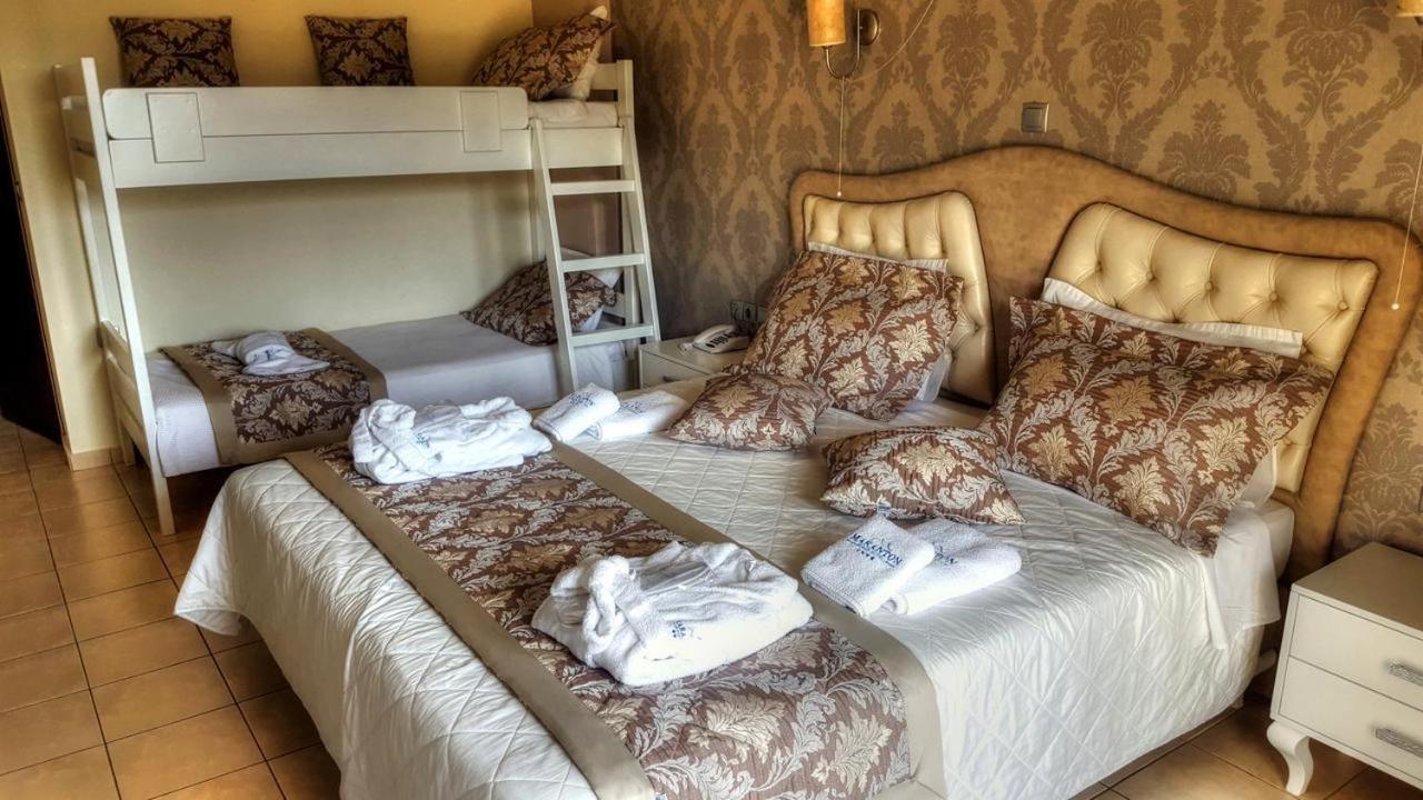 Maranton Beach Hotel Kinira Esterno foto