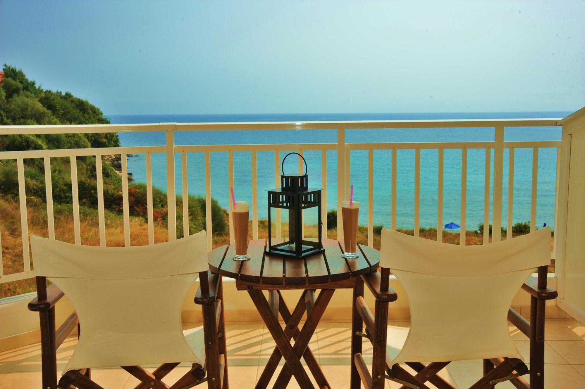 Maranton Beach Hotel Kinira Esterno foto