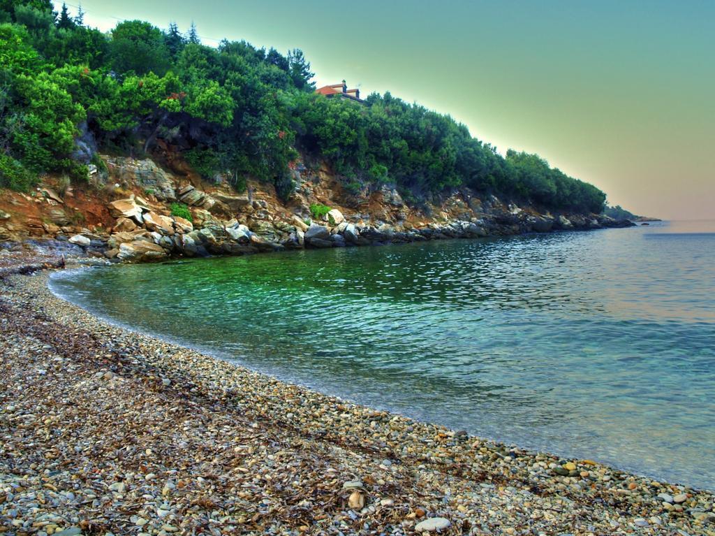 Maranton Beach Hotel Kinira Esterno foto