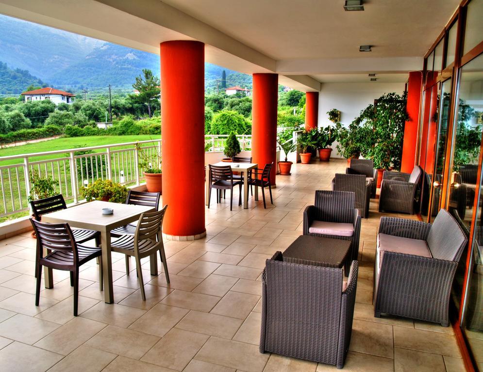 Maranton Beach Hotel Kinira Esterno foto