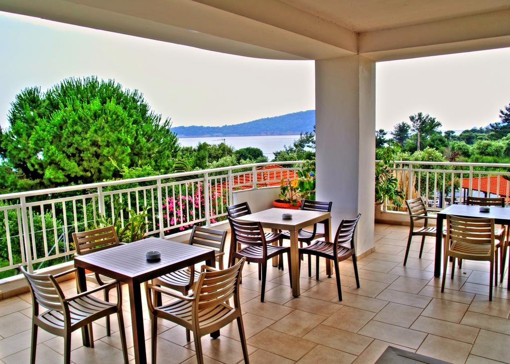 Maranton Beach Hotel Kinira Esterno foto