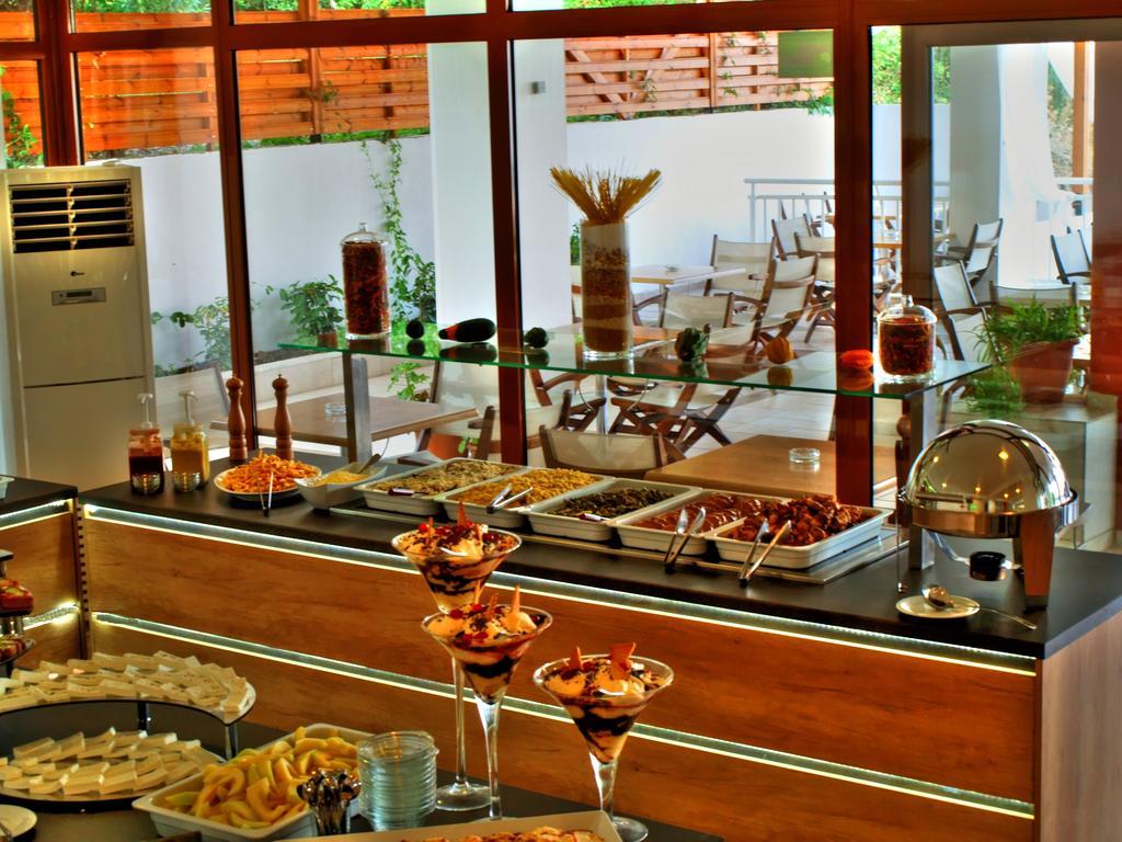 Maranton Beach Hotel Kinira Esterno foto