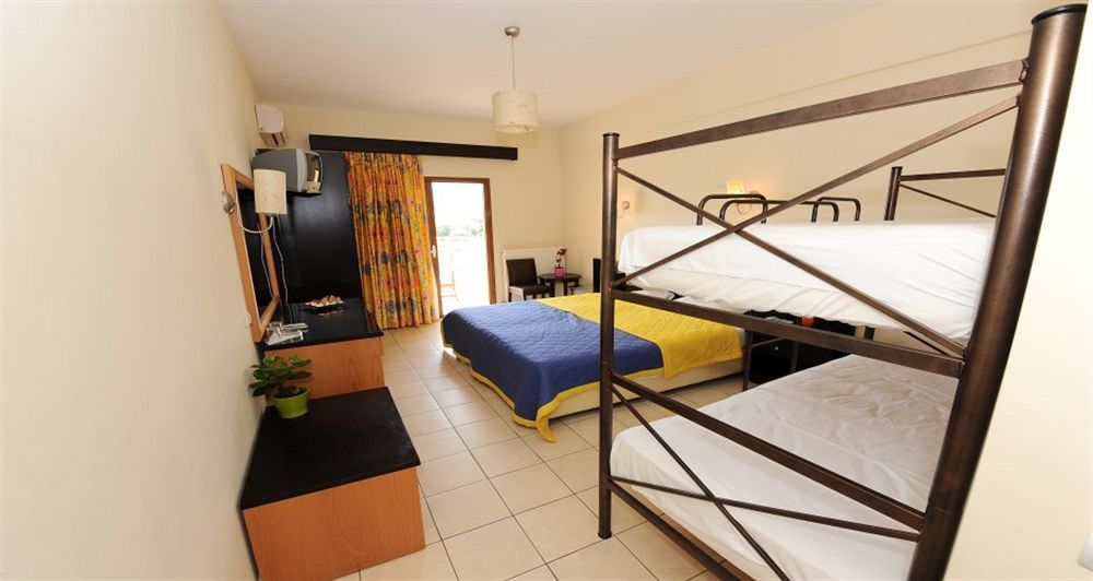Maranton Beach Hotel Kinira Esterno foto