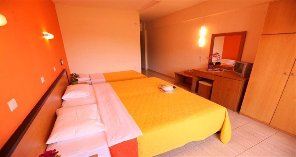Maranton Beach Hotel Kinira Esterno foto