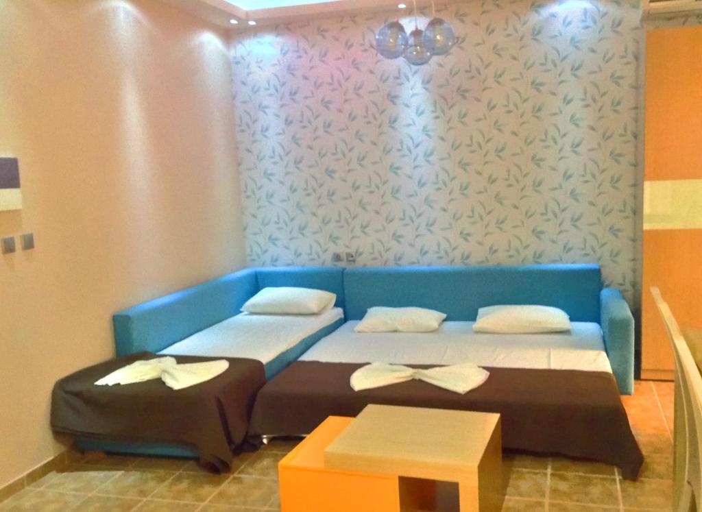 Maranton Beach Hotel Kinira Esterno foto