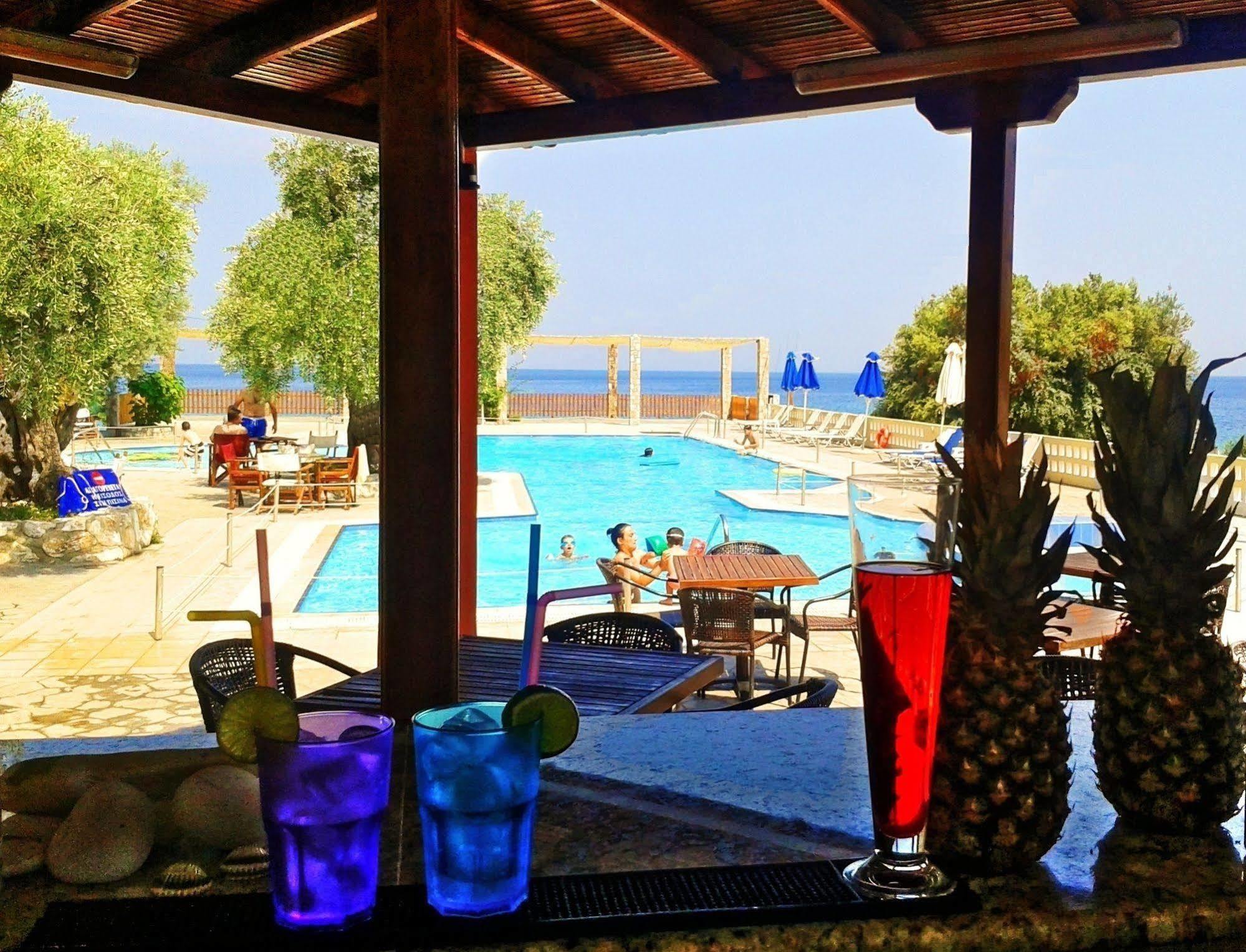 Maranton Beach Hotel Kinira Esterno foto